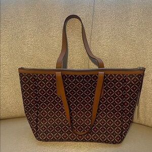Fossil Geometric Print Tote Bag in Burgundy and Brown Coated Canvas/leather trim